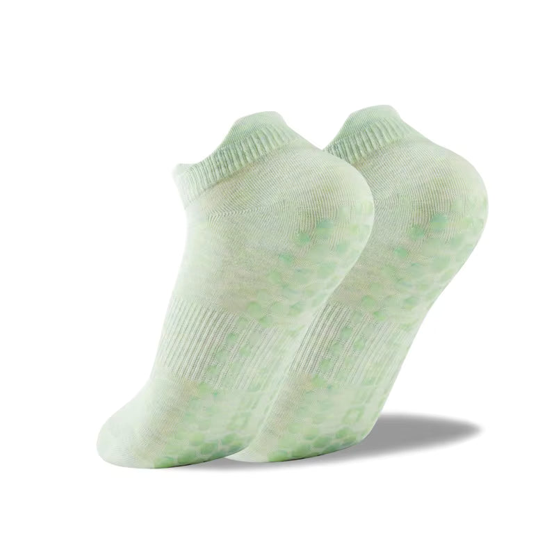 Women's Green Ankle Grip Socks for Yoga, Pilates & Barre  | Windia