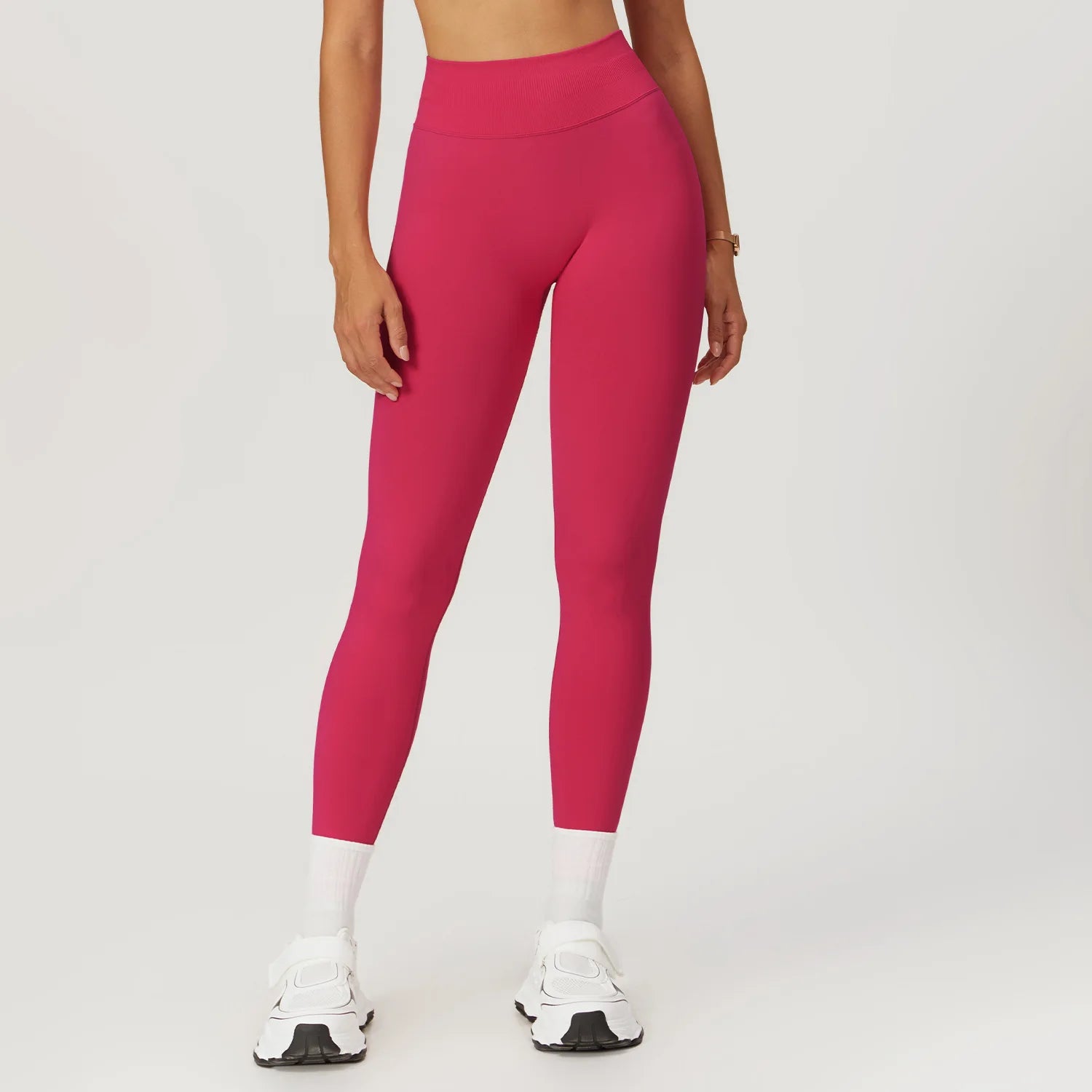 Seamless Scrunch Yoga Leggings — No T-Line, High Waist, Quick-Dry Activewear for Women