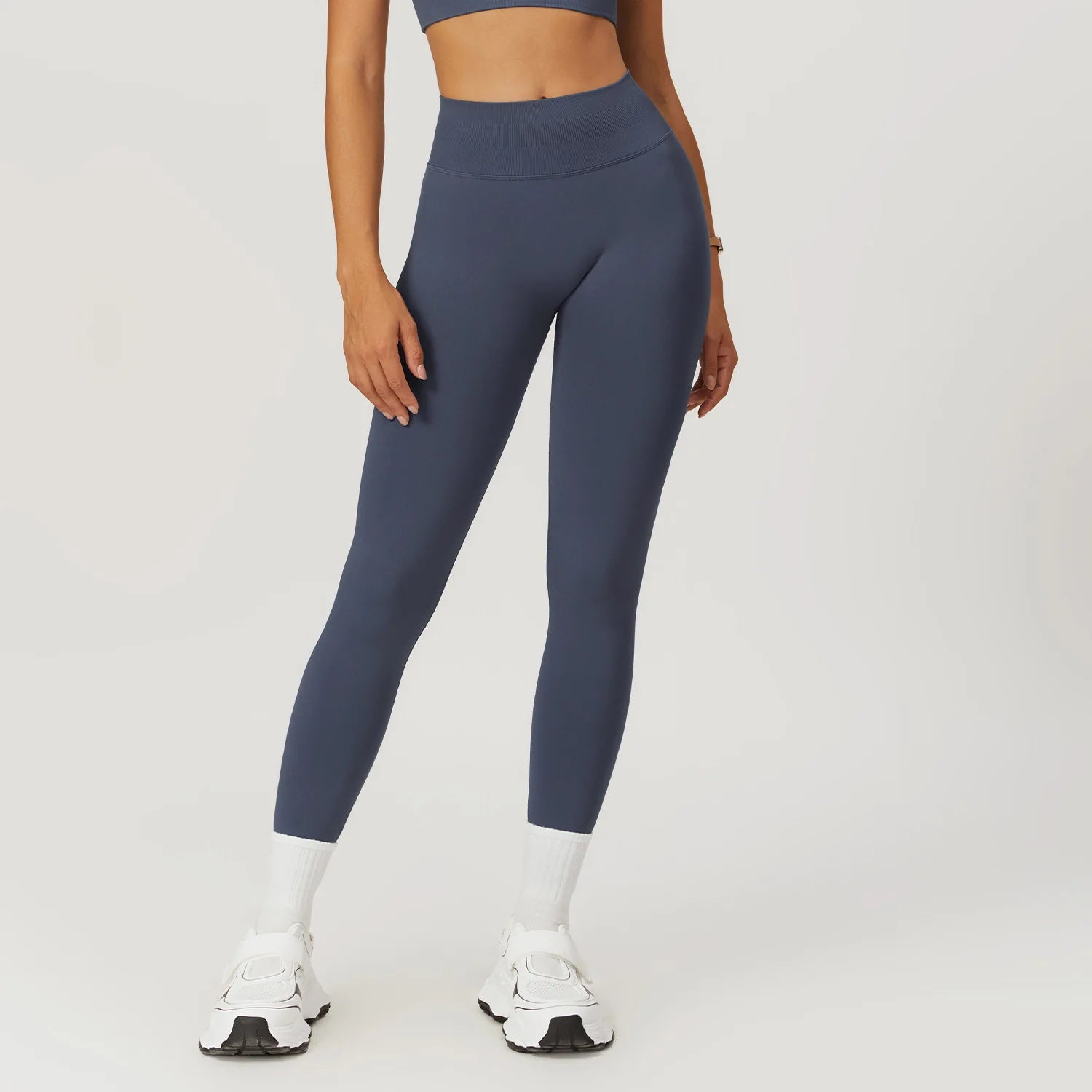 Seamless Scrunch Yoga Leggings — No T-Line, High Waist, Quick-Dry Activewear for Women