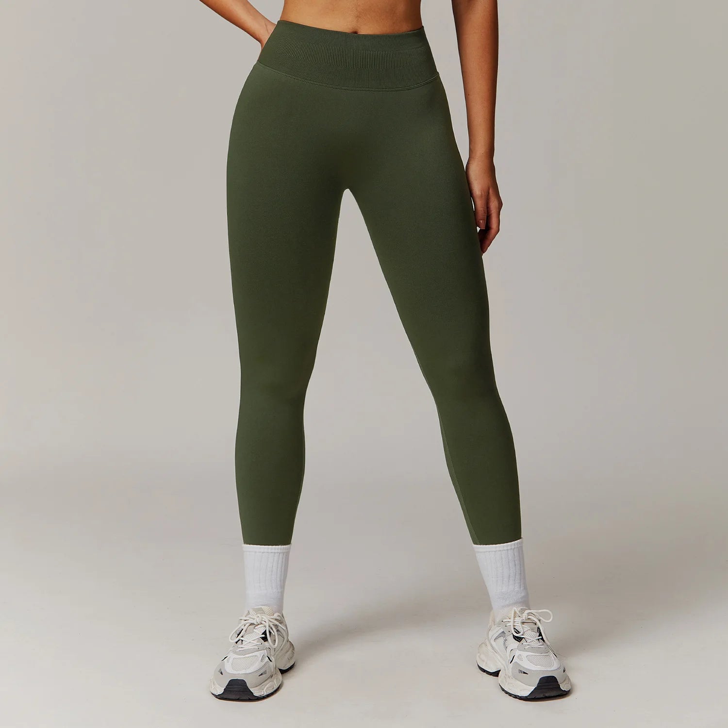 Seamless Scrunch Yoga Leggings — No T-Line, High Waist, Quick-Dry Activewear for Women