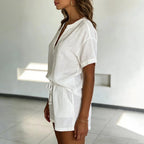 Damen Freizeit-Set aus Baumwolle mit V-Ausschnitt und Shorts