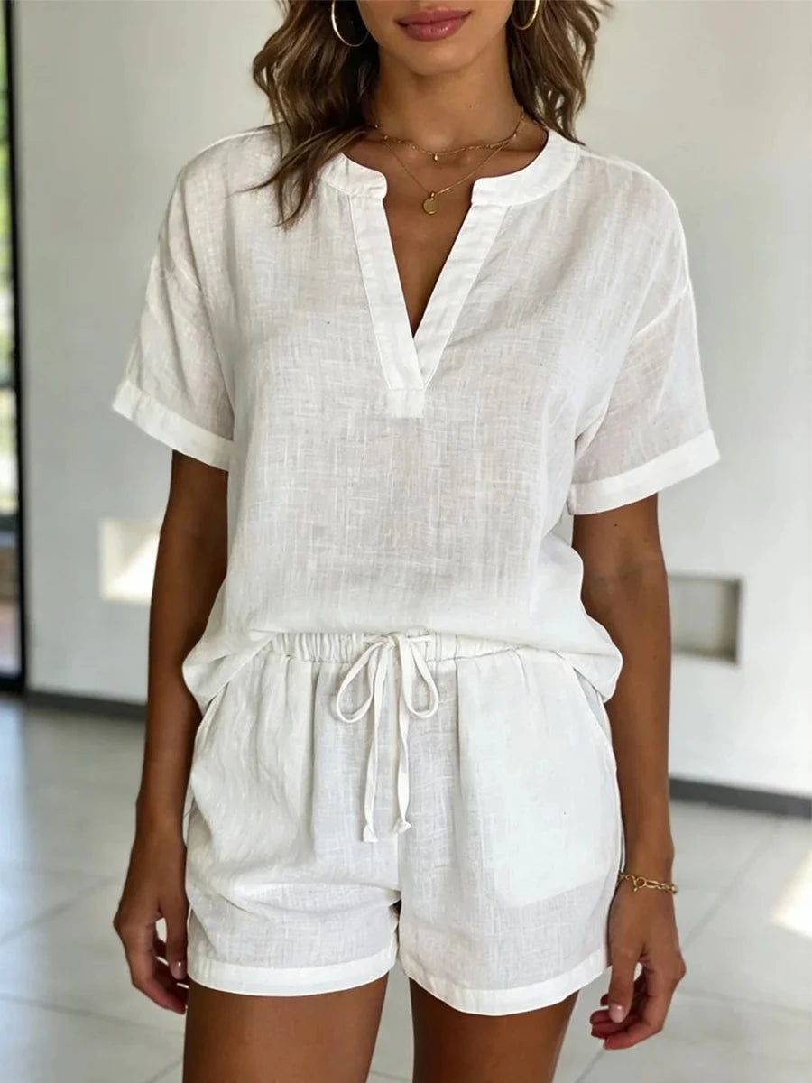 Damen Freizeit-Set aus Baumwolle mit V-Ausschnitt und Shorts