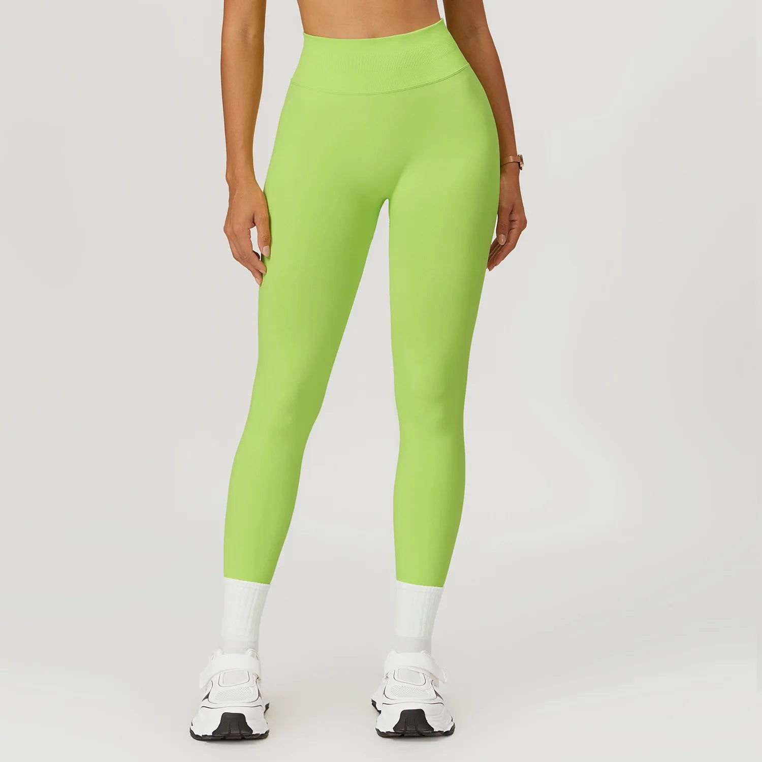 Seamless Scrunch Yoga Leggings — No T-Line, High Waist, Quick-Dry Activewear for Women
