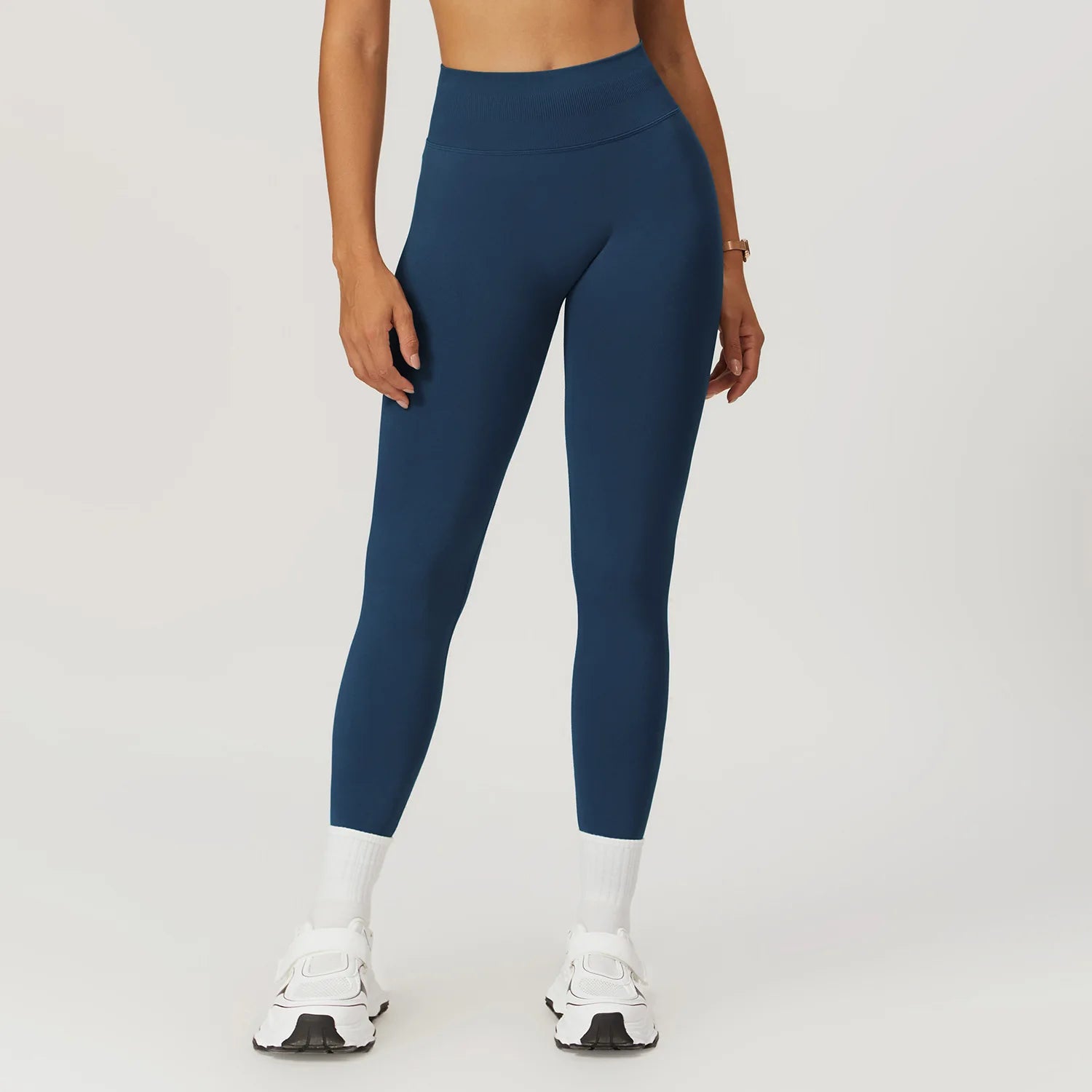 Seamless Scrunch Yoga Leggings — No T-Line, High Waist, Quick-Dry Activewear for Women