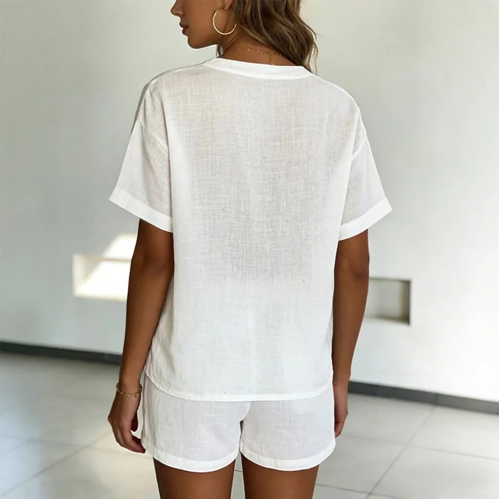 Damen Freizeit-Set aus Baumwolle mit V-Ausschnitt und Shorts